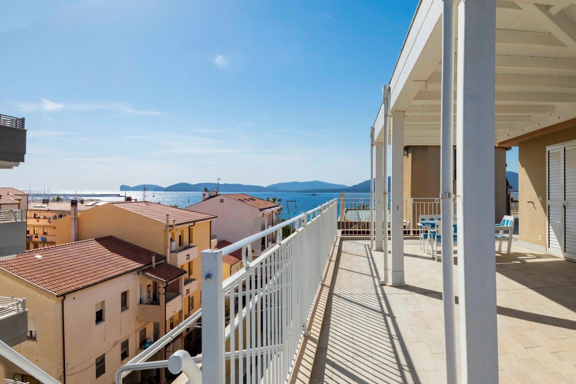 Lovealghero Stanze In Attico Vista Mare ภายนอก รูปภาพ
