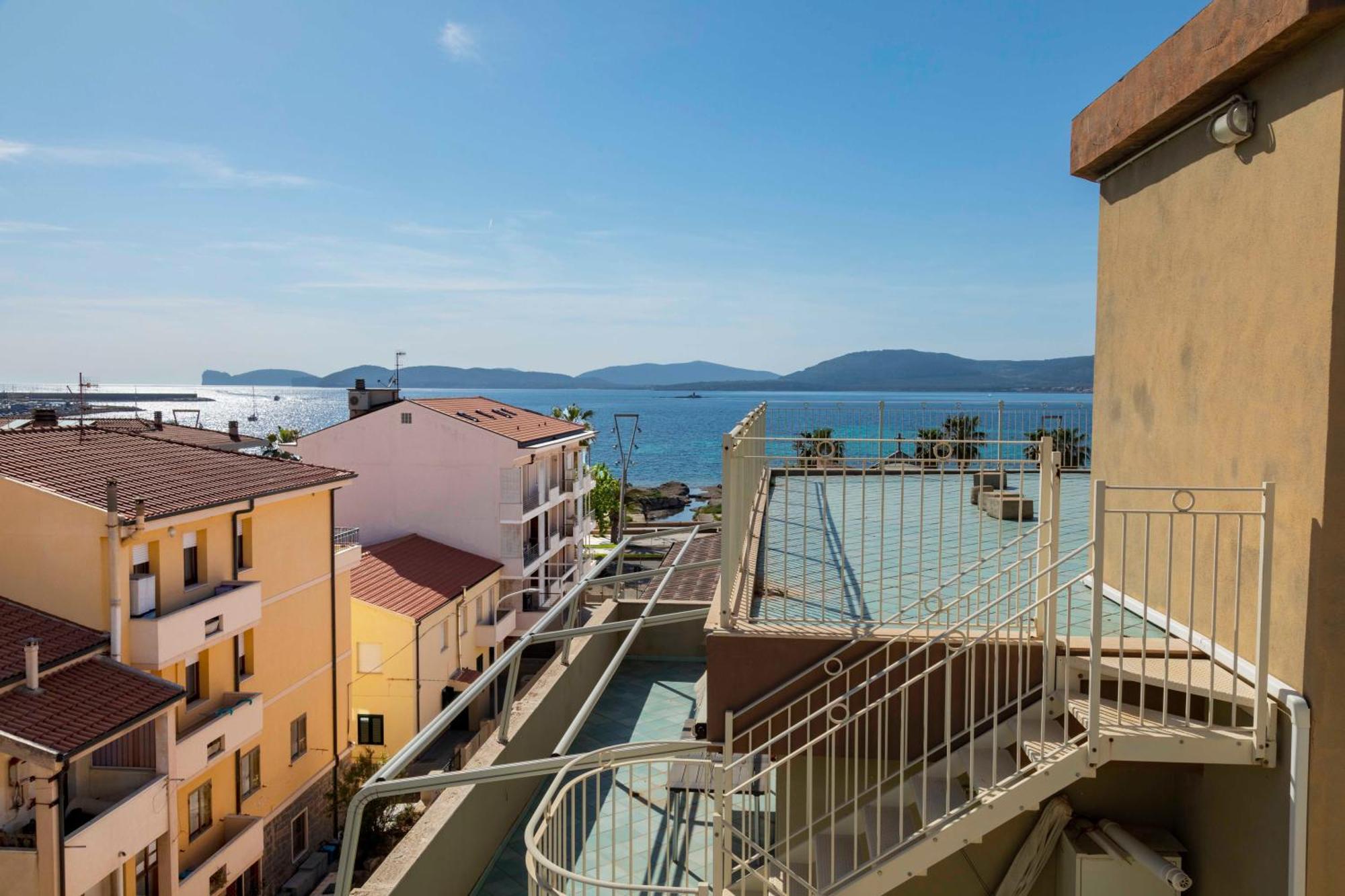 Lovealghero Stanze In Attico Vista Mare ภายนอก รูปภาพ