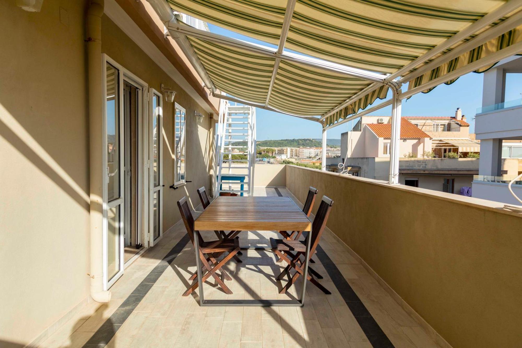 Lovealghero Stanze In Attico Vista Mare ภายนอก รูปภาพ